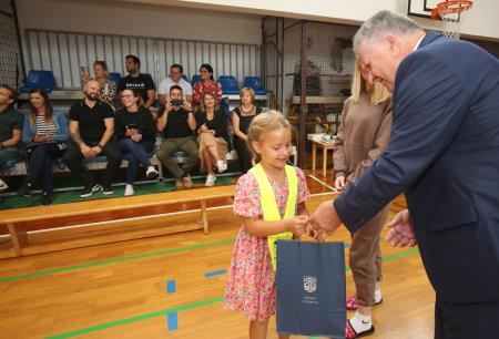 PRVI ŠOLSKI DAN SPREJEM PRVOOLČKOV GRAHOVO 15 FOTO LJUBO VUKELIČ